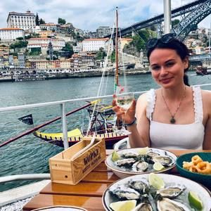 Meet your Posher, Catherine